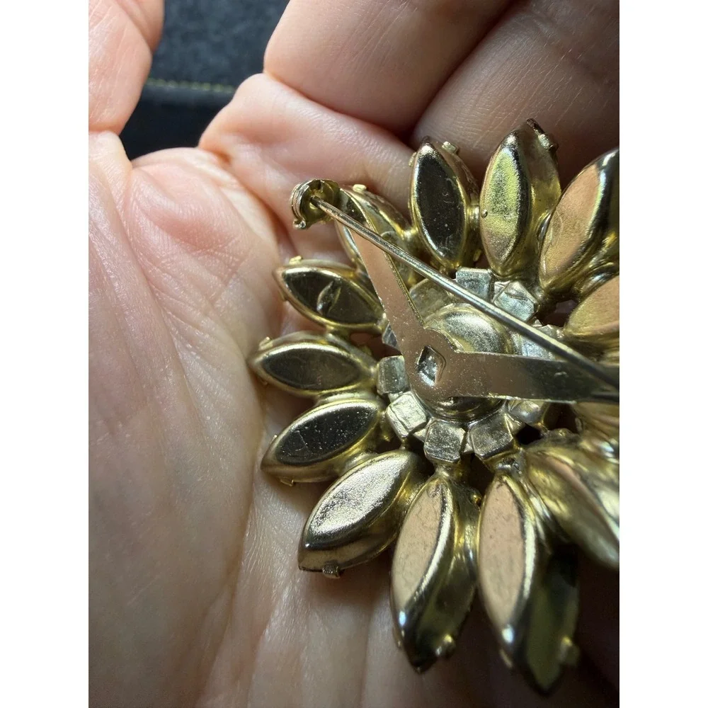 Vintage Purple Sunburst Rhinestone Brooch Pendant Gold Tone Floral Pin AB Stone